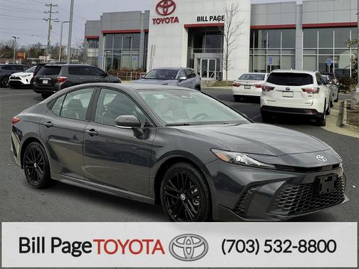 2025 Toyota Camry SE