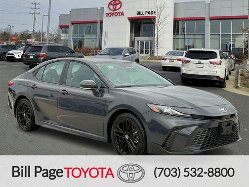 2025 Toyota Camry SE
