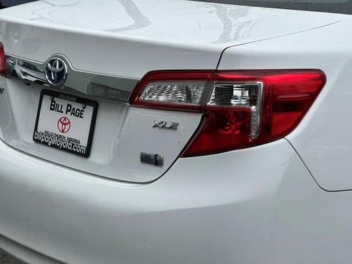 Photo 4 of 29 of 2014 Toyota Camry Hybrid XLE
