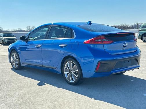 2017 Hyundai IONIQ Hybrid Limited