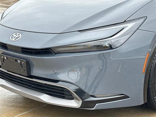2025 Toyota Prius XLE