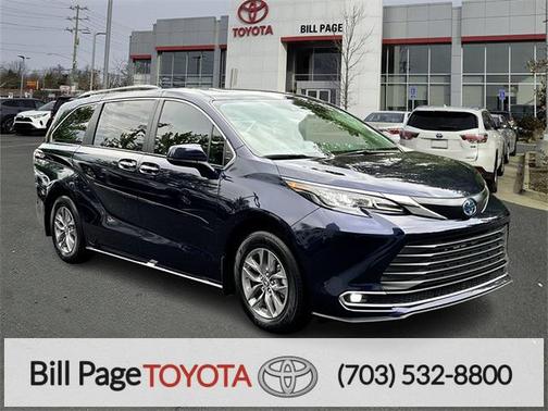 2024 Toyota Sienna XLE 8 Passenger