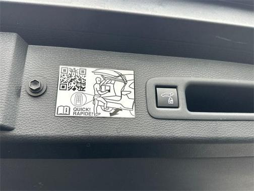 2024 Toyota Sienna XLE 8 Passenger