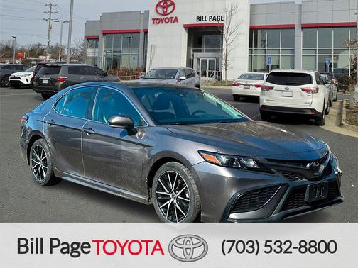 2022 Toyota Camry SE