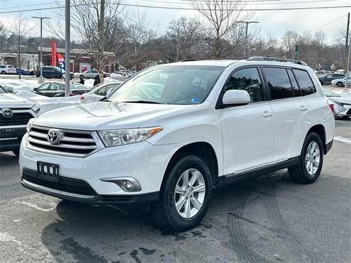 2011 Toyota Highlander SE