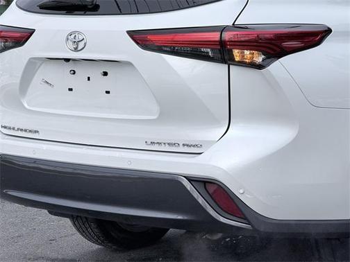 2022 Toyota Highlander Limited