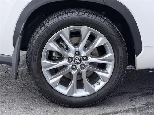 2022 Toyota Highlander Limited