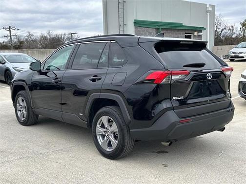 2023 Toyota RAV4 Hybrid LE