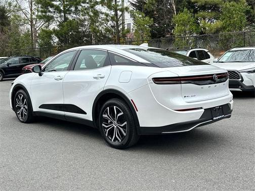 2024 Toyota Crown XLE