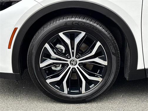 2024 Toyota Crown XLE