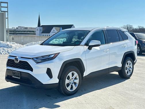2023 Toyota RAV4 LE