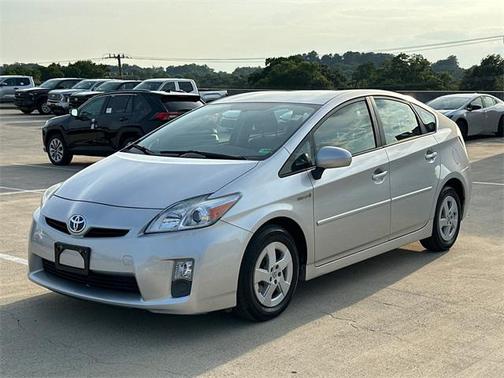 2010 Toyota Prius III