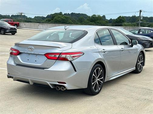 Celestial Silver 2018 Toyota Camry SE