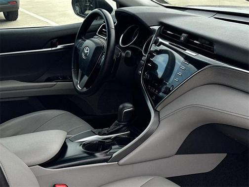 Celestial Silver 2018 Toyota Camry SE