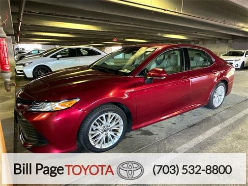 2019 Toyota Camry Hybrid XLE