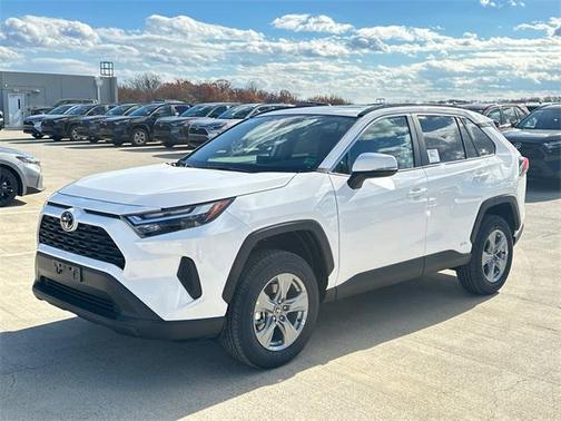 2025 Toyota RAV4 Hybrid XLE