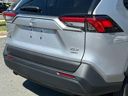 Silver Sky 2024 Toyota RAV4 XLE