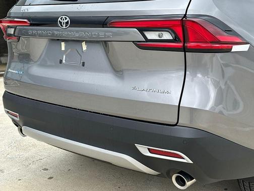 2026 Toyota Grand Highlander Hybrid Platinum MAX
