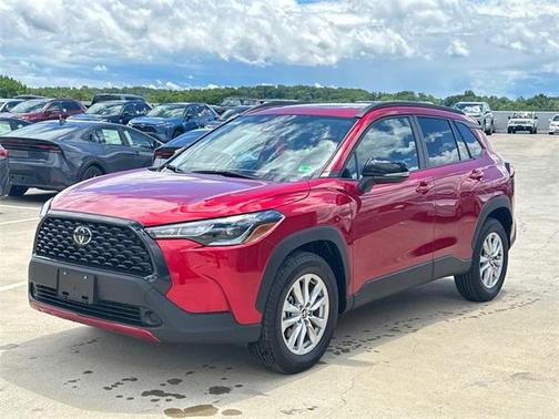 2025 Toyota Corolla Cross LE