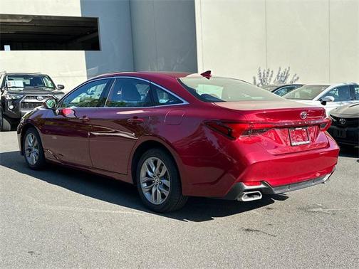 2022 Toyota Avalon XLE