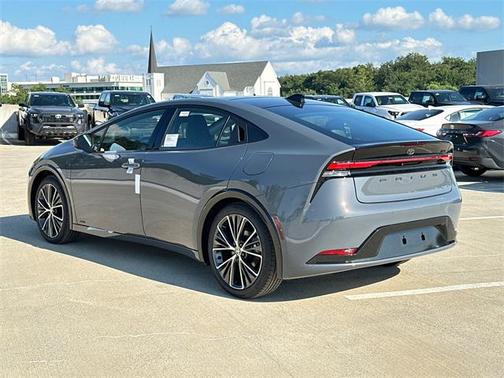 2025 Toyota Prius XLE