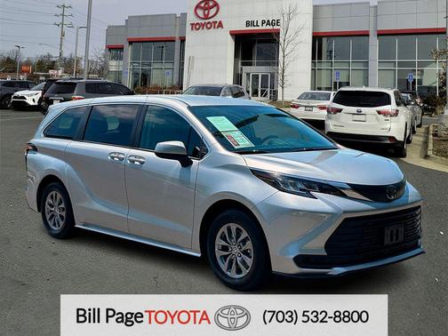 Celestial Silver Metallic 2023 Toyota Sienna LE