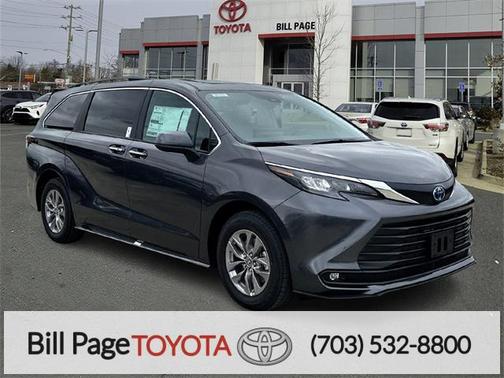 2025 Toyota Sienna XLE
