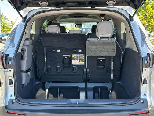 Celestial Silver Metallic 2022 Toyota Sienna LE