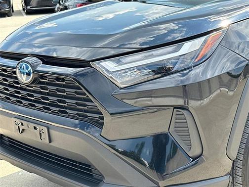 2023 Toyota RAV4 Hybrid XLE