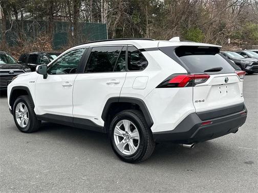 2020 Toyota RAV4 XLE