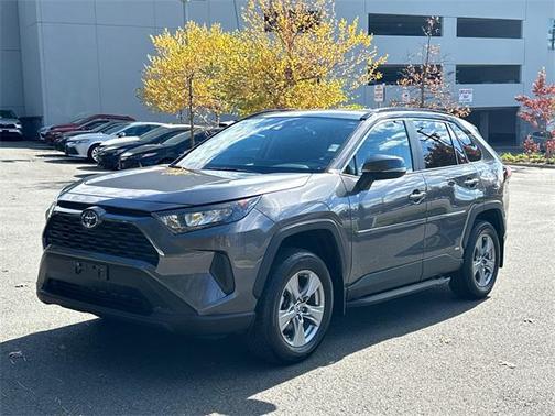 2022 Toyota RAV4 Hybrid LE