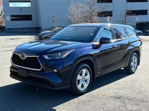 2022 Toyota Highlander Hybrid LE