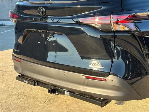 2026 Toyota Sienna Woodland Edition