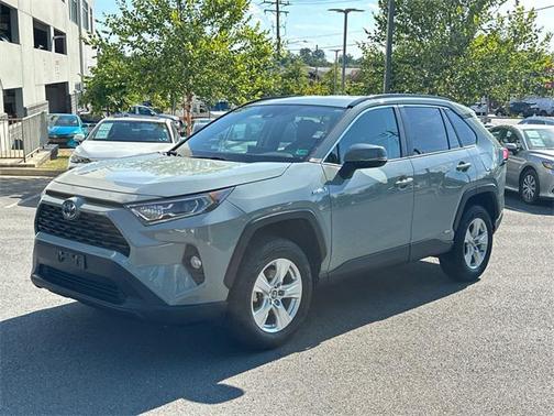 2021 Toyota RAV4 Hybrid XLE