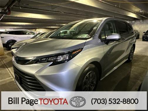 2024 Toyota Sienna XLE 7 Passenger