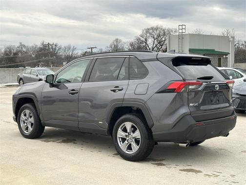 2025 Toyota RAV4 Hybrid XLE
