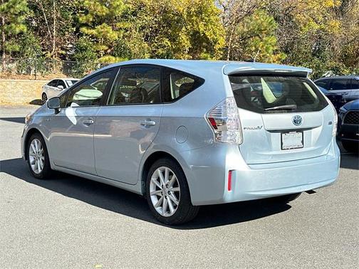 2012 Toyota Prius v Five