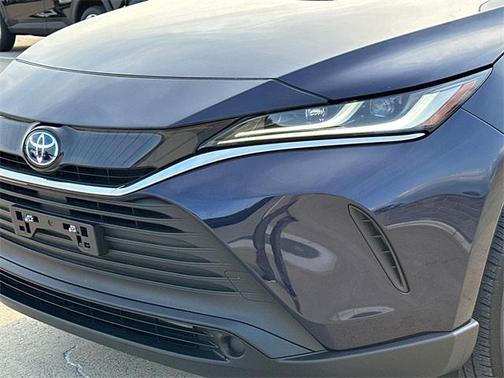 2024 Toyota Venza LE