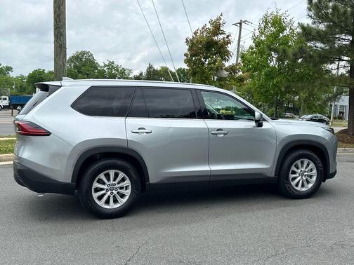 Celestial Silver Metallic 2025 Toyota Grand Highlander XLE