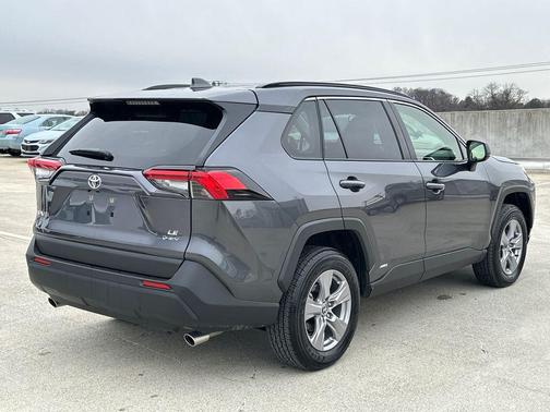 2025 Toyota RAV4 Hybrid LE