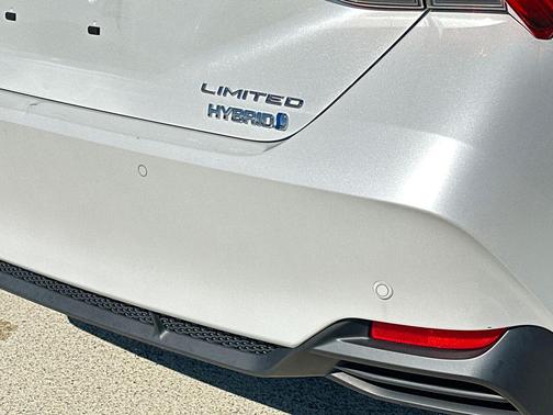 Wind Chill Pearl 2020 Toyota Avalon Hybrid Limited