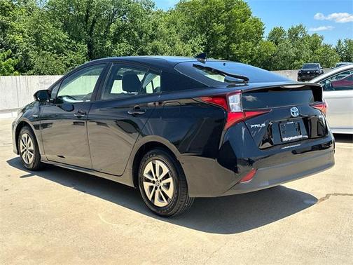 2019 Toyota Prius LE