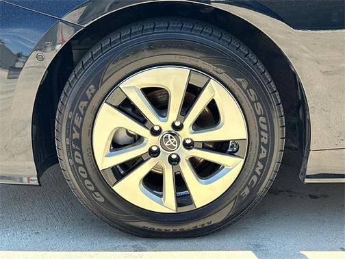 2019 Toyota Prius LE