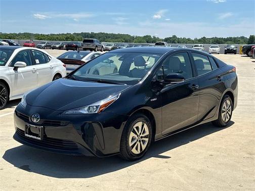 2019 Toyota Prius LE