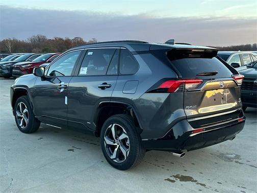 2025 Toyota RAV4 Hybrid SE