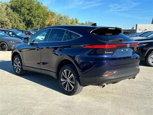 2022 Toyota Venza LE
