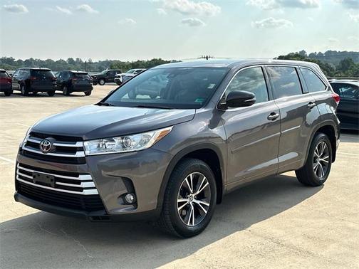 2017 Toyota Highlander LE