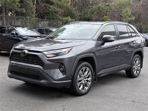 2022 Toyota RAV4 XLE Premium