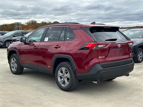 2025 Toyota RAV4 Hybrid XLE