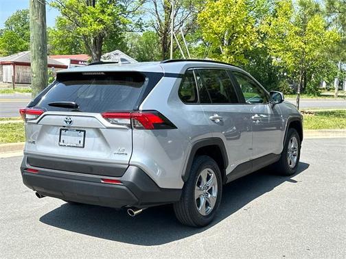 2022 Toyota RAV4 Hybrid LE